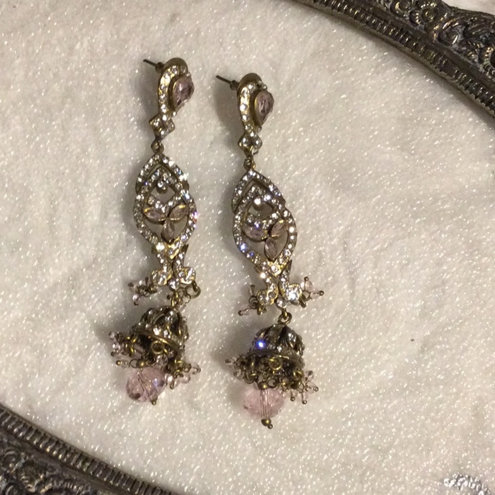 Chandelier earrings